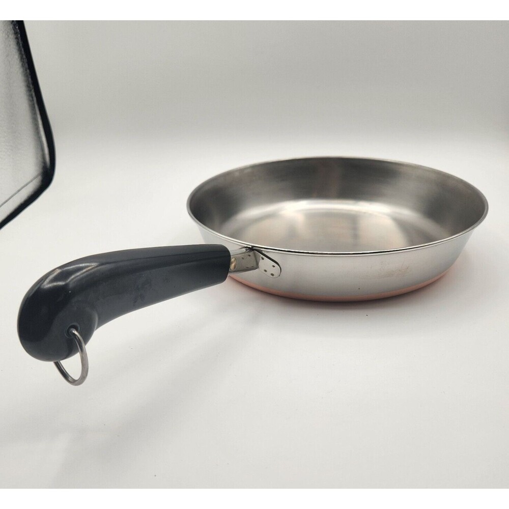 Revere Ware 1801 9 inch Skillet Frying Pan Copper Bottom Clinton ILL 95c